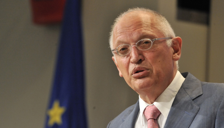 na zdjęciu Günther Verheugen